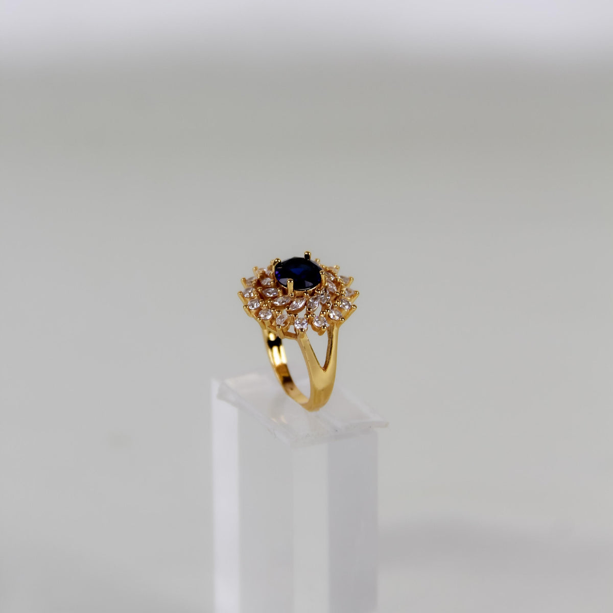 Blue Zircon /lady Ring