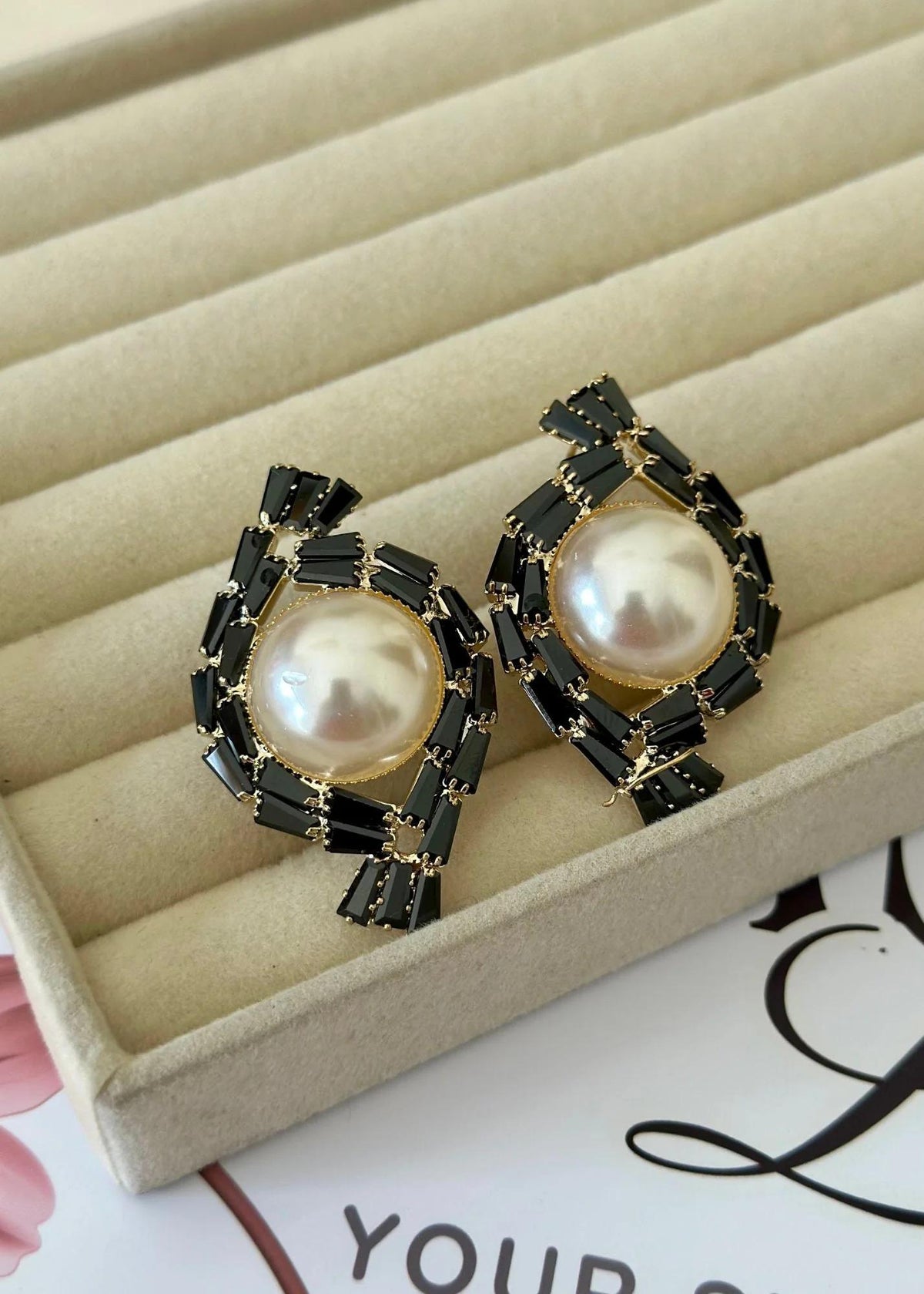 Nightfall Pearl Earrings