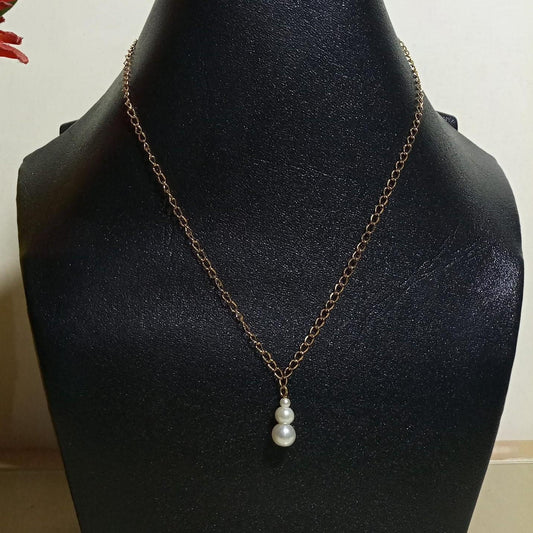 Golden Chain With Pearl Pendent