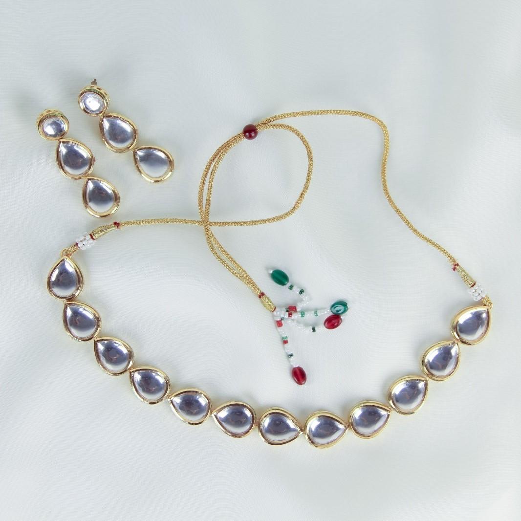 Midas Kundan Choker Set