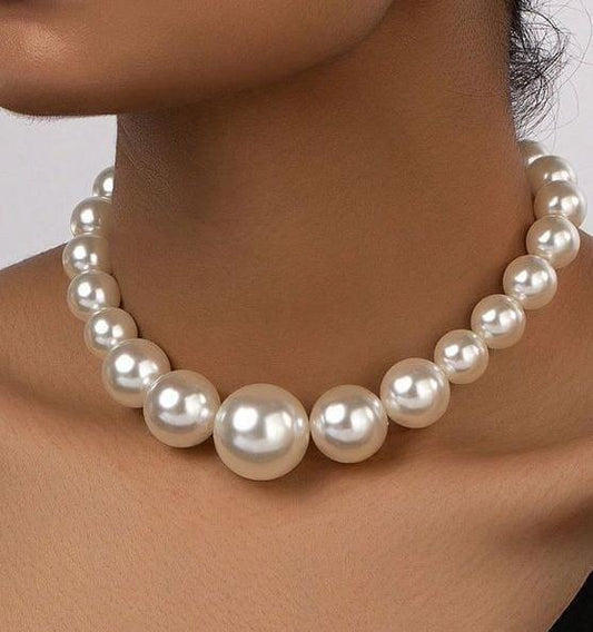 Chunky Pearl Necklace